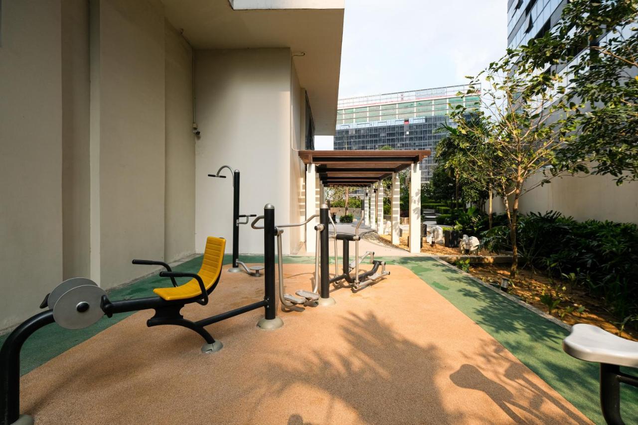 Cityscape View 2Br In Uptown Bgc W 200Mbps Wifi Taguig Exterior photo