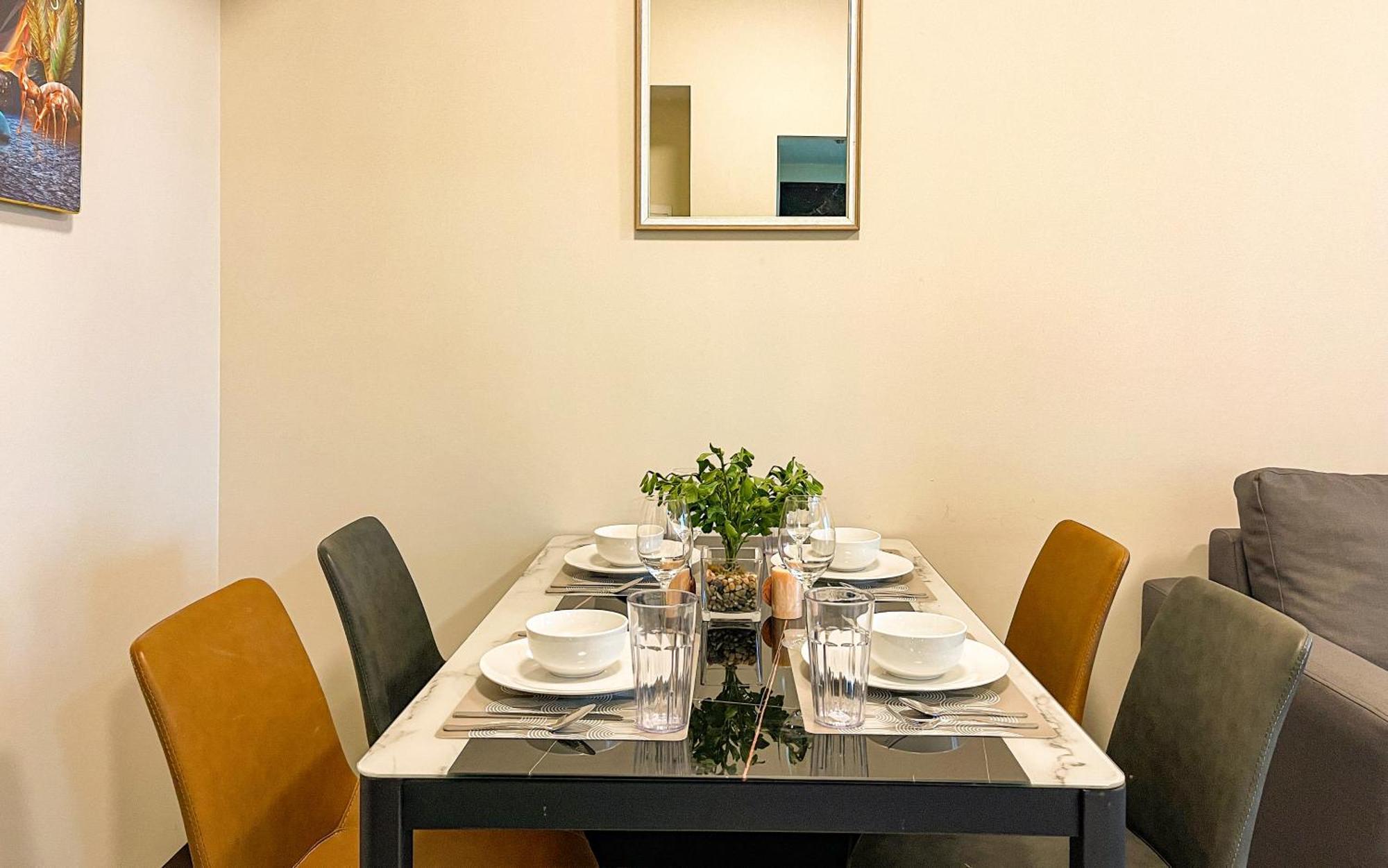 Cityscape View 2Br In Uptown Bgc W 200Mbps Wifi Taguig Exterior photo